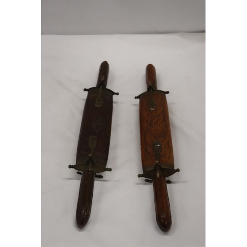 259 - TWO VINTAGE CARVING SETS IN WOODEN CASES