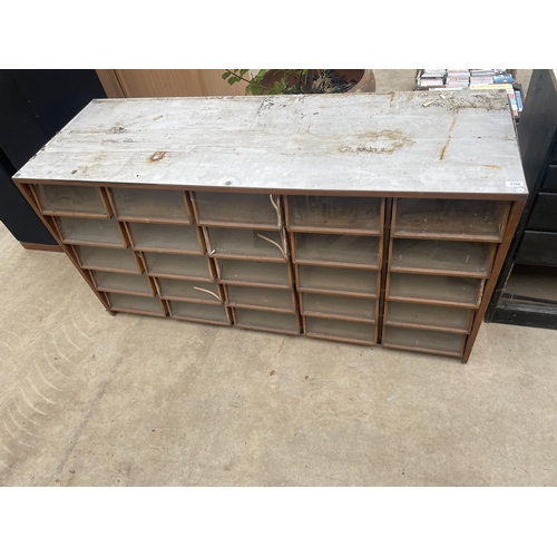 1735 - A VINTAGE 25 GLASS FRONTED DRAWER HABERDASHERY CABINET LENGTH 153CM, HEIGHT 77CM