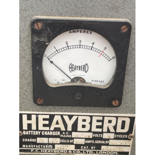 1799 - A VINTAGE HEAYBERD BATTERY CHARGER