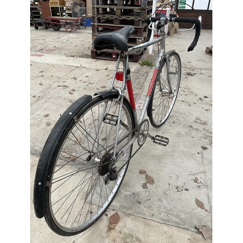 1875 - A VINTAGE 5 SPEED TORNADO RACING BIKE