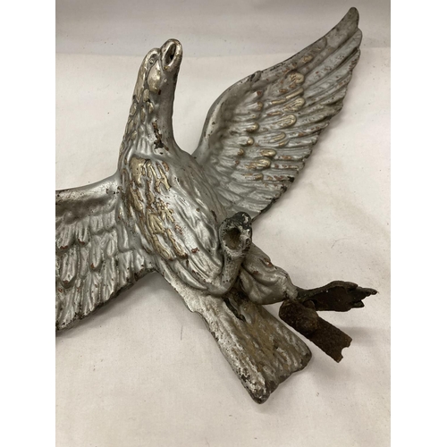 32 - AN RAF METAL EAGLE FIGURE