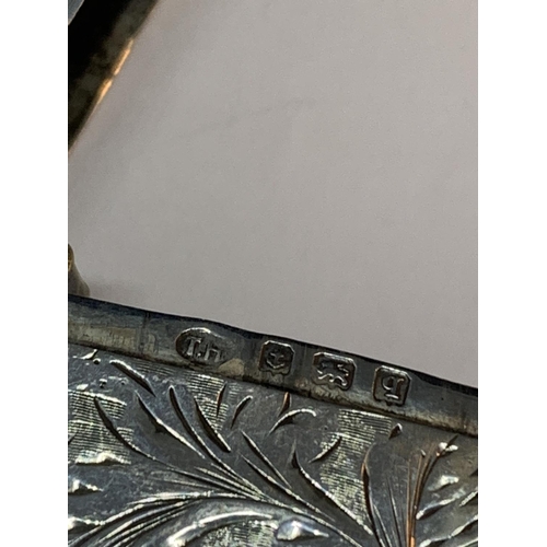 43 - A HALLMARKED BIRMINGHAM SILVER VESTA CASE