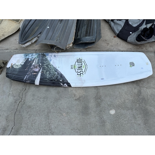 2016 - A LIQUID FORCE SNOWBOARD