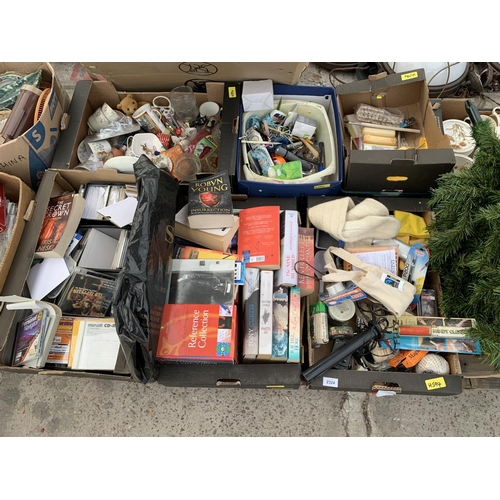 2324 - AN ASSORTMENT OF HOUSEHOLD CLEARANCE ITEMS TO INCLUDE CERAMICS AND BOOKS ETC