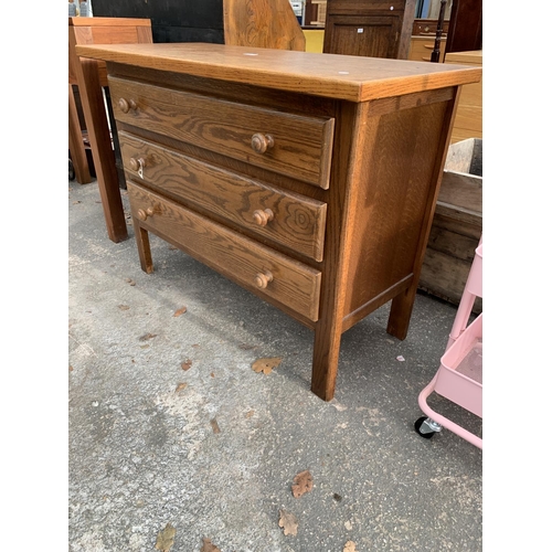 2951 - A MODERN OAK CHEST OF THREE DRAWERS, 41