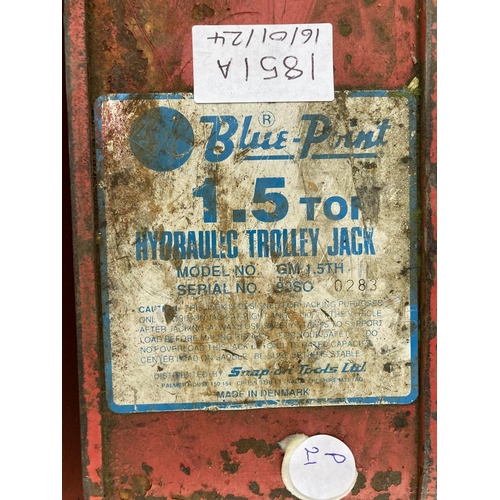 1851A - A HEAVY DUTY 5 TON TROLLEY JACK