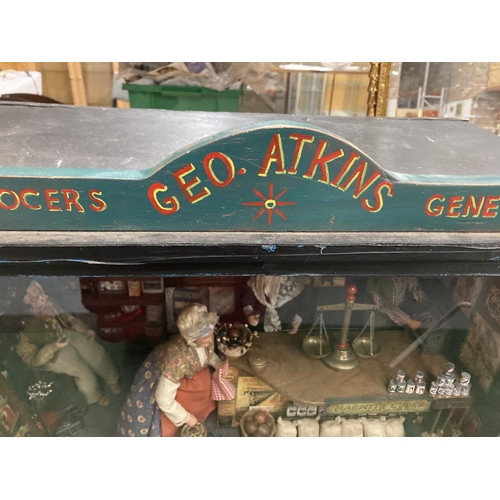 31 - A VICTORIAN GROCERS SHOP DISPLAY CASE