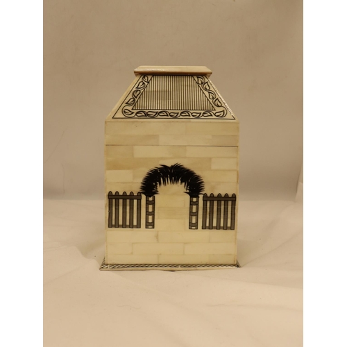 120 - A LIDDED 'BONE' STYLE CASKET BOX, HEIGHT 24CM