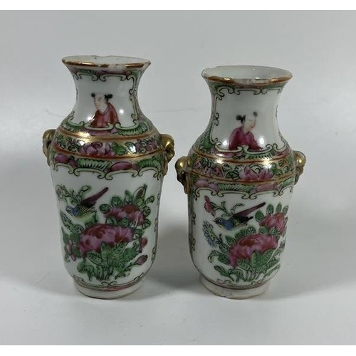 344 - A PAIR OF 19TH CENTURY CHINESE CANTON FAMILLE ROSE MINIATURE VASES WITH FIGURAL DESIGN, HEIGHT 12.5 ... 