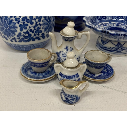 385 - A GROUP OF BLUE AND WHITE ORIENTAL ITEMS TO INCLUDE SMALL GINGER JAR, VASE, MINIATURE TEASET, ETC.,