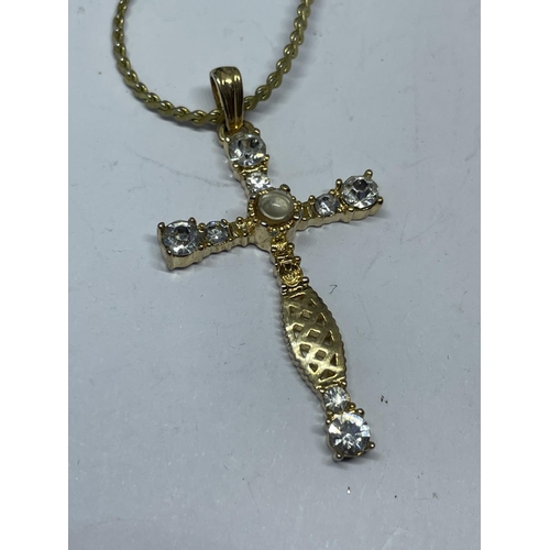 570 - A SWAROVSKI CROSS CRYSTAL NECKLACE