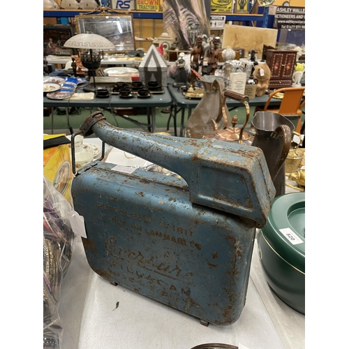 824A - A VINTAGE EVERSURE PETROL CAN