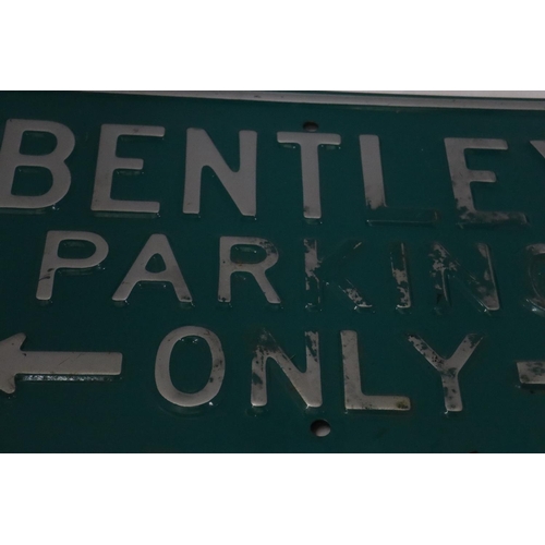 950 - A METAL 'BENTLEY PARKING ONLY' SIGN, 45CM X 30CM