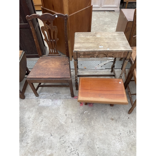 2540 - A SMALL OAK OCCASIONAL TABLE, SMALL LOW MAHOGANY COFFEE TABLE ND CHIPPENDALE STYLE CHAIR