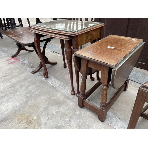 2541 - A NEST OF TWO MAHOGANY TABLES, SMALL OAK DROP-LEAF TABLE AND MAHOGANY COFFEE TABLE