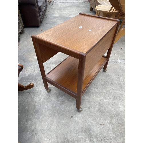 2559 - A RETRO TEAK TWO TIER DROP-LEAF TROLLEY