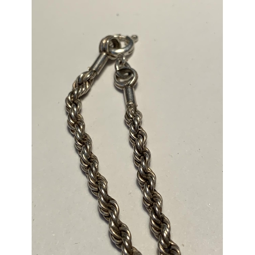 560 - A SILVER ROPE CHAIN NECKLACE LENGTH 24