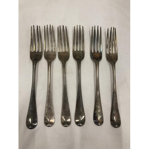 11 - SIX HALLMARKED SILVER FORKS GROSS WEIGHT 133.5 GRAMS