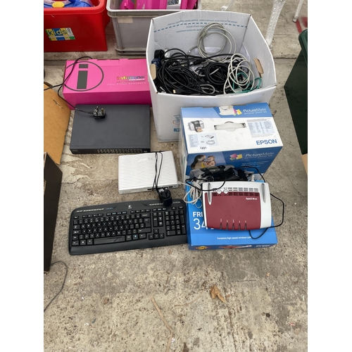 1891 - A LARGE ASSORTMENT OF ITEMS TO INCLUDE A KEYBOARD, A PHOTOLAB AND CABLES ETC