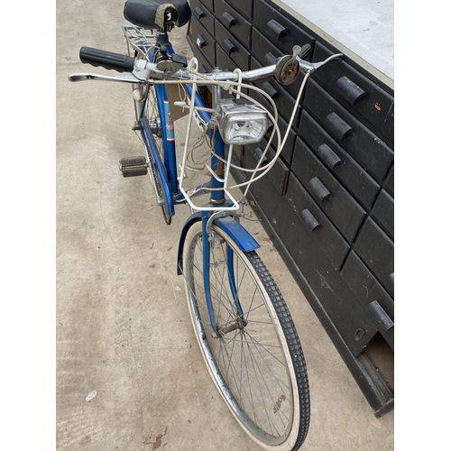 1939 - A VINTAGE RALEIGH TRAVELLER GENTS BIKE