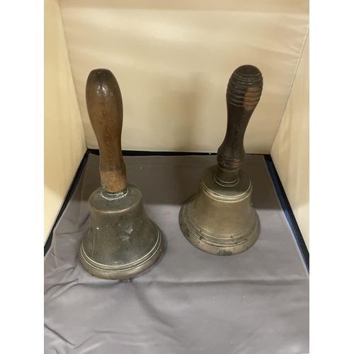 136 - TWO VINTAGE BRASS HANDBELLS WITH WOODEN HANDLES, HEIGHT 27CM