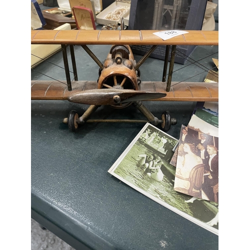 188 - A WOODEN MODEL OF A BRITISH WW1 FIGHTER BI-PLANE, HEIGHT 11CM, WING SPAN 38CM