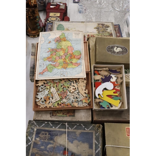 226 - A QUANTITY OF VINTAGE JIGSAW PUZZLES TO INCLUDE A GREAT WESTERN RAILWAY AND THE QUEEN MARY