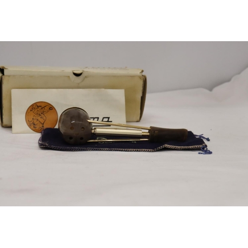 269 - A 'JIMA' BOXED PIPE