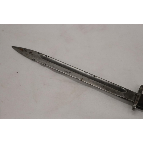 280 - A MILITARY BAYONET