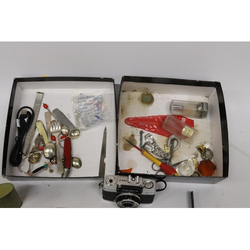 475 - VARIOUS VINTAGE ITEMS TO INCLUDE COSTUME JEWELLERY, CAMERA, WATCHES, FLATWARE ETC