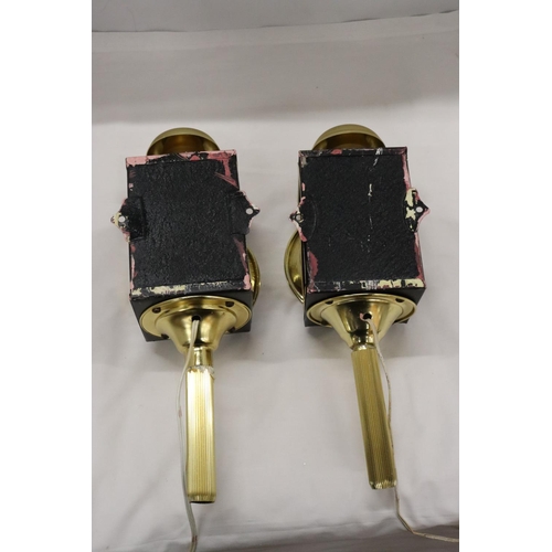 497 - A PAIR OF MODERN ELECTRIC COACHING LAMPS