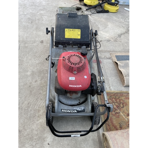 2215 - A HONDA HRB425C ROTARY LAWNMOWER WITH GRASS BOX