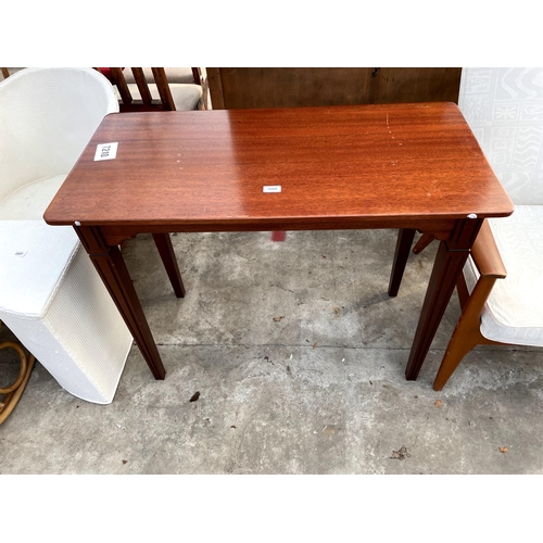 2688 - A 19TH CENTURY STYLE MAHOGANY SIDE TABLE ON TAPERING LEGS 38