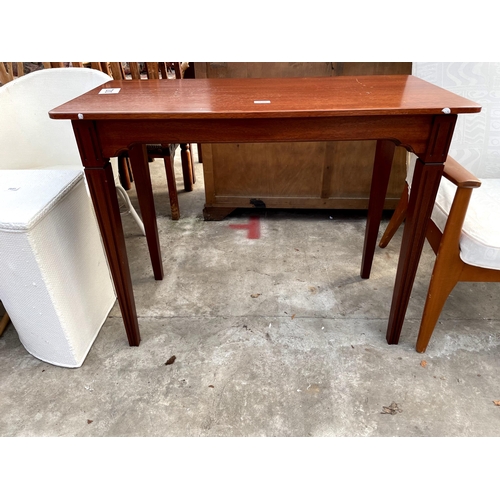 2688 - A 19TH CENTURY STYLE MAHOGANY SIDE TABLE ON TAPERING LEGS 38