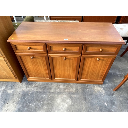 2723 - A SUTCLIFFES OF TODMORDEN RETRO TEAK SIDEBOARD - 47