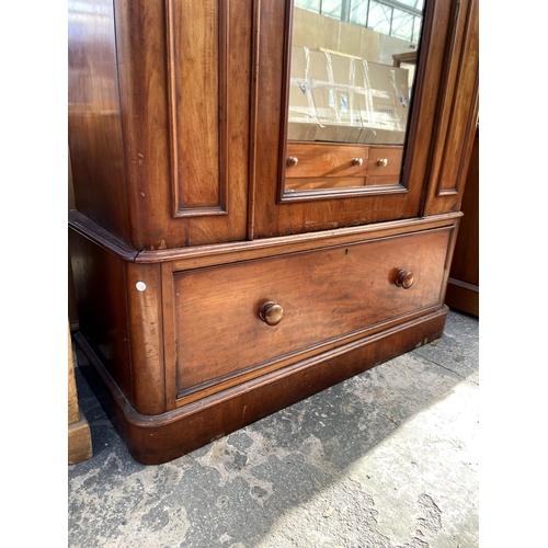 2839 - A VICTORIAN MAHOGANY MIRROR-DOOR WARDROBVE WITH DRAWER TO THE BASE, 47