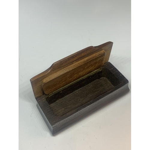 240A - A WOOD AND BONE OBLONG BOX