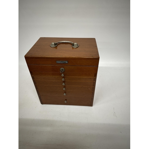 16 - AN DENTAL SURGEON'S ANTIQUE TRAVEL CABINET WITH CONTENTS