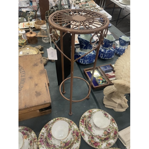 114 - A METAL PLANT STAND, HEIGHT 50CM