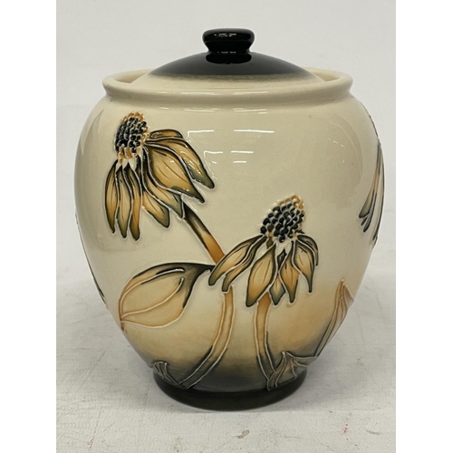 724 - A MOORCROFT GINGER JAR IN THE 