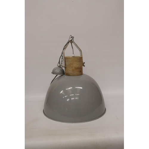 844 - A RETRO STYLE LIBRA INDUSTRIAL GREY ENAMEL LIGHT FITTING