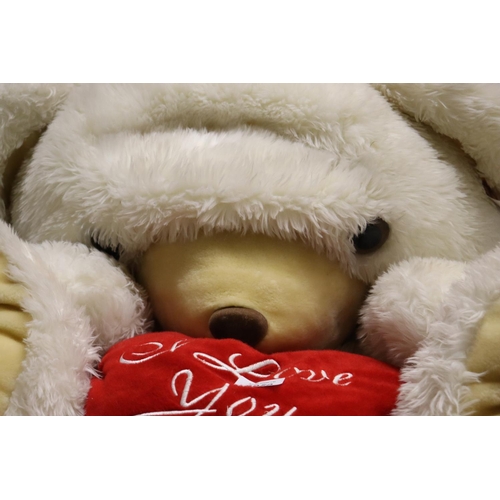 1050 - AN XTRA LARGE TEDDY WITH HEART