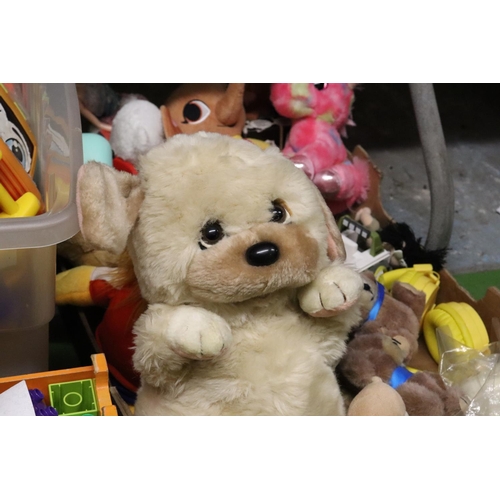 1067 - A LARGE QUANTITY OF TOYS TO INCLUDE TEDDIES, NERF GUN, DUPLO, ETC.,