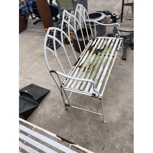 1504 - A DECORATIVE METAL TWO SEATER FOLDING GARDEN BENCH (W:104CM)