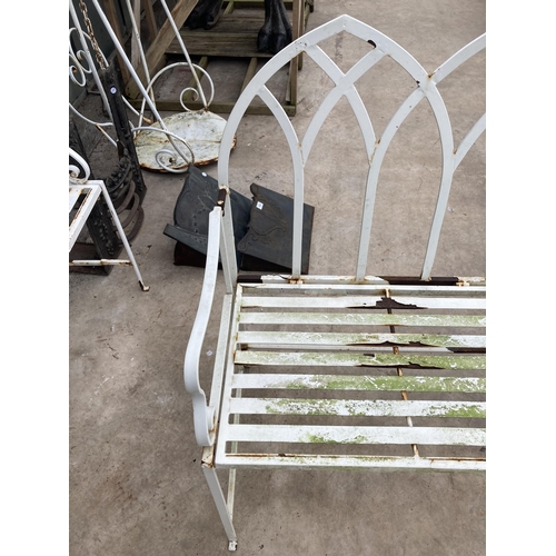 1504 - A DECORATIVE METAL TWO SEATER FOLDING GARDEN BENCH (W:104CM)