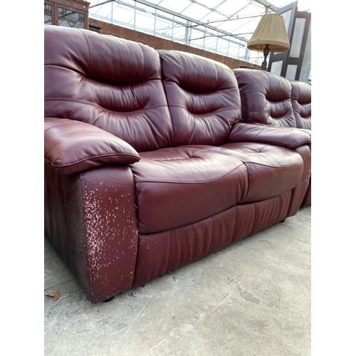 2702 - A MODERN LEATHER TWO SEATER SETTEE