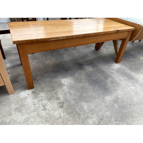 2774 - A MODERN PINE COFFEE TABLE