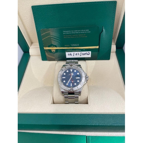 502 - A ROLEX YACHTMASTER 40 MM WRIST WATCH WITH STAINLESS STEEL CASE AND BRACELET, SOUGHT AFTER BLUE DIAL... 