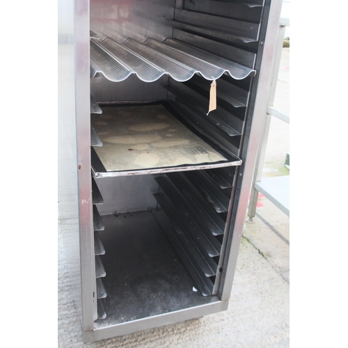 583 - STAINLESS STEEL KITCHEN UNIT  NO VAT