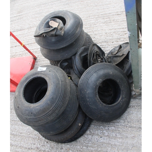 584 - QUANTITY OF WHEELS AND TYRES ETC.  NO VAT